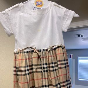 Burberry Girls Spring Dress 🌸